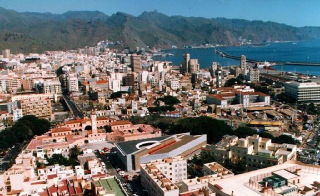 Uno dei capoluoghi delle Isole Canarie, la città più maleducata della Spagna