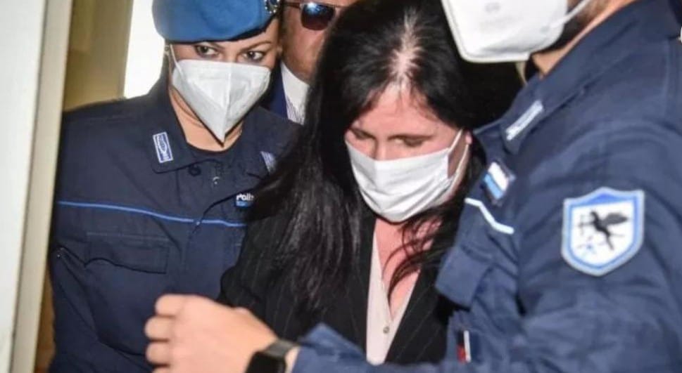 Alessia Pifferi a processo il 27 marzo, il pm di Milano contesta l’aggravante della premeditazione: rischia l’ergastolo