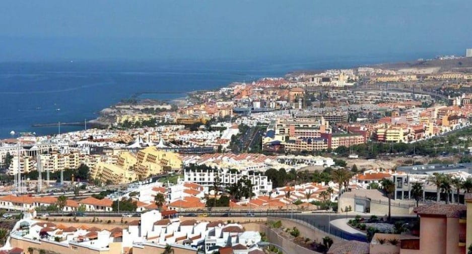 Un imprenditore di Tenerife chiama per denunciare una rapina nella sua attività e finisce per essere perseguito: si era inventato tutto.