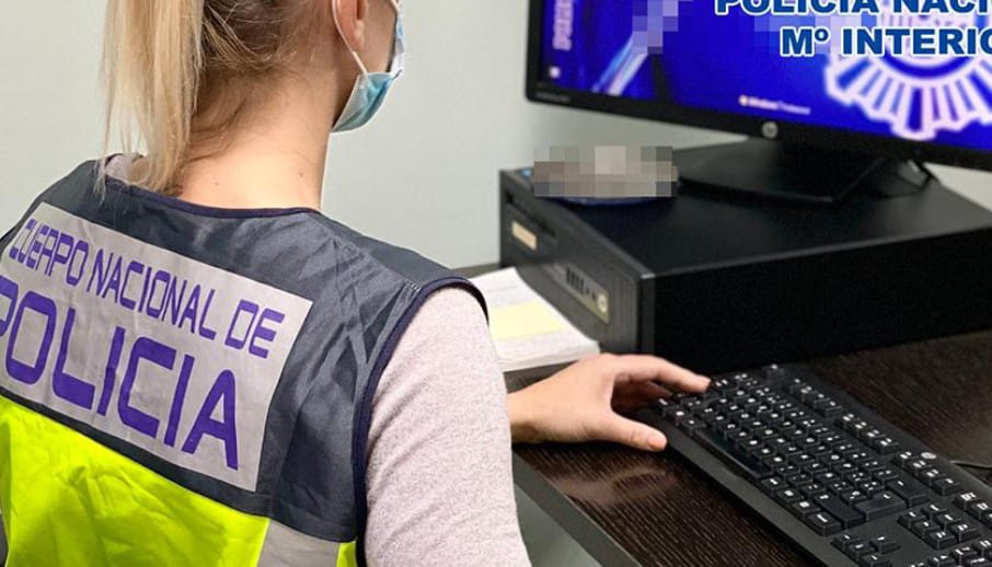 Arrestata una banda di cyber-truffatori: inviavano falsi SMS spacciandosi per banche