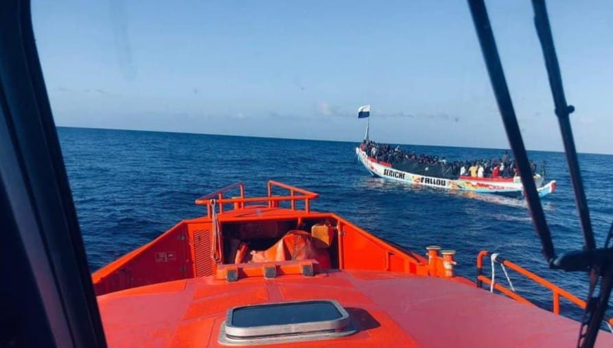 Un cayuco arriva a Tenerife con 65 persone, di cui una mortaTutti gli occupanti sono uomini e sei di loro sono stati portati al pronto soccorso.