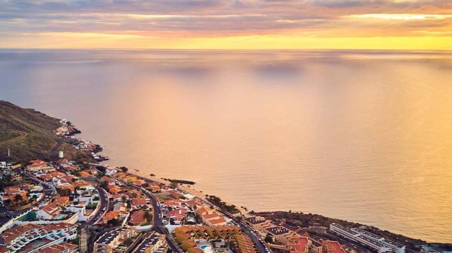 È il comune più ricco della provincia di Santa Cruz de Tenerife.Secondo gli ultimi dati dell’ISTAC, il reddito medio annuo lordo per abitante è di 17.459 euro.