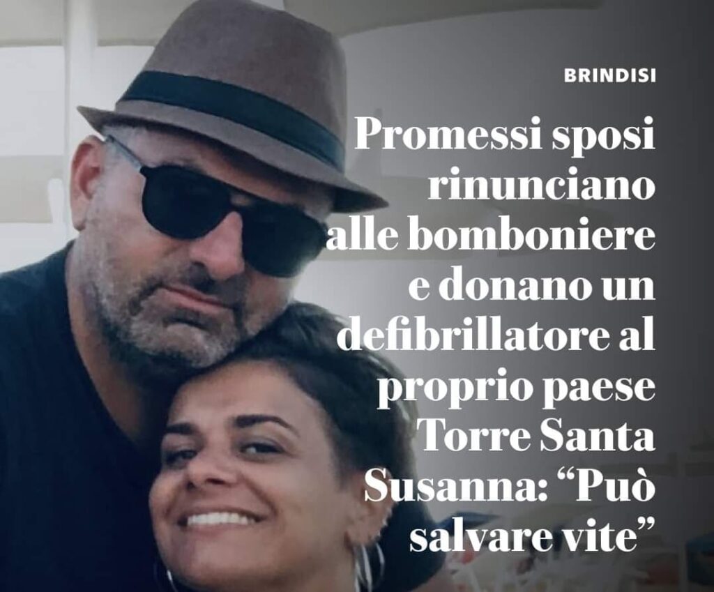 Promessi sposi rinunciano alle bomboniere e donano un defibrillatore al proprio paese.