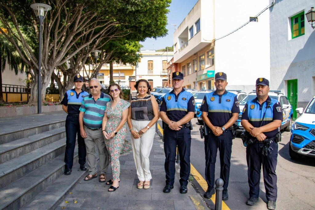 La Polizia Locale di Granadilla de Abona rinnova la sua flotta di veicoli con dieci nuovi mezzi.