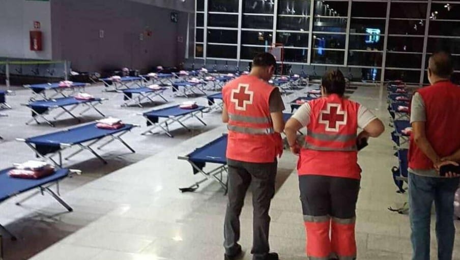 Migliaia di turisti britannici “bloccati” a Tenerife Sud a causa del guasto al sistema di traffico aereo del Regno Unito.