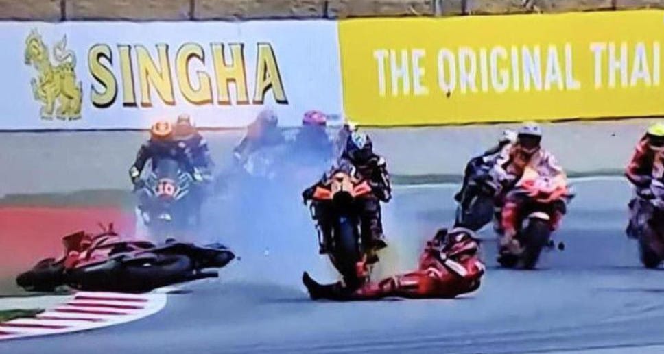 Incidente a Bagnaia, il prof spiega il “miracolo”: “Illeso per aver preso il colpo in posizione supina e nel punto più robusto della gamba