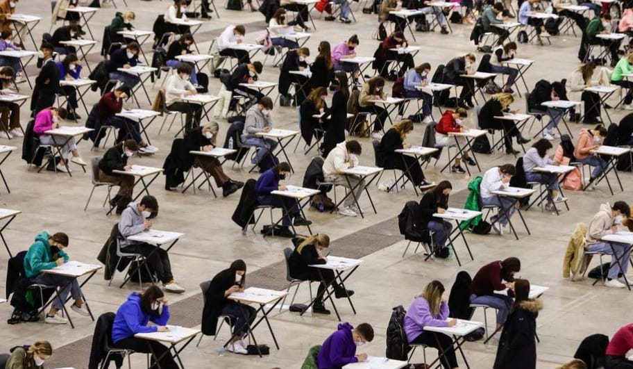 Test di Medicina venduti a 20 euro su Telegram: “È lo scandalo più grande che abbia mai colpito il sistema del numero chiuso”