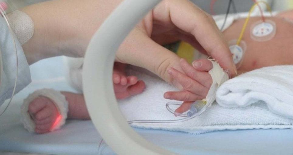 Un ventre artificiale per far crescere i bimbi prematuri. Oggi il responso dell’Fda negli Stati Uniti