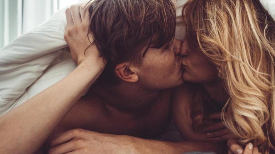 Sul sesso i ragazzi sempre meno informati: più della metà non usa precauzioni. E per dubbi e domande si rivolgono a Internet