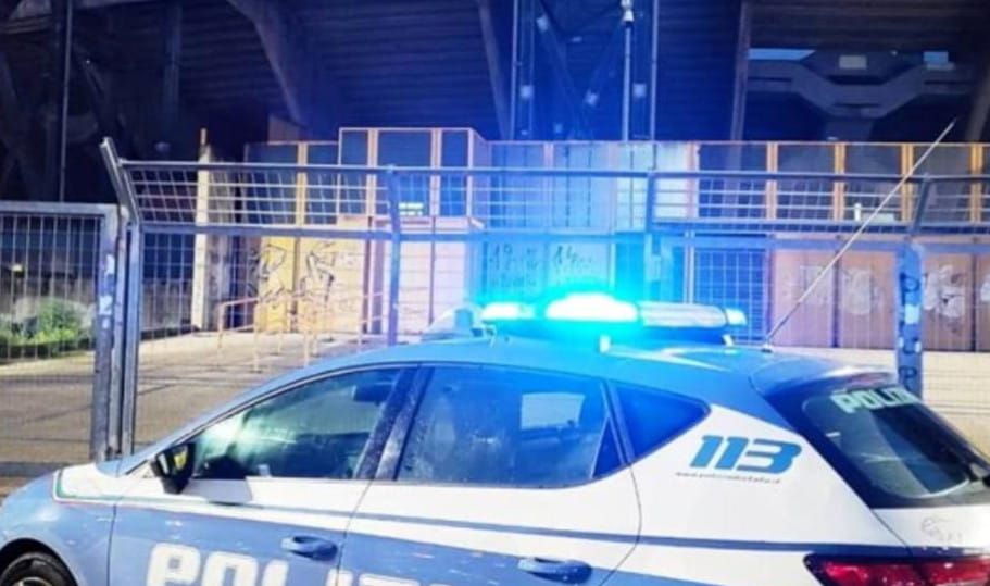 Napoli, cadavere trovato nell’area parcheggio dello stadio Maradona