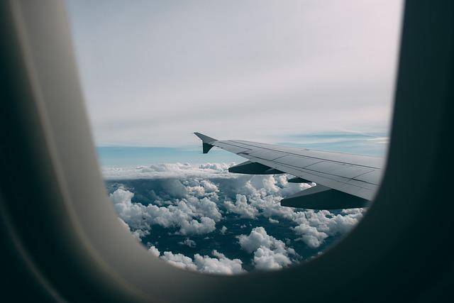 Compagnia aerea USA invia su un volo sbagliato un bambino di 6 anni che viaggiava da solo.