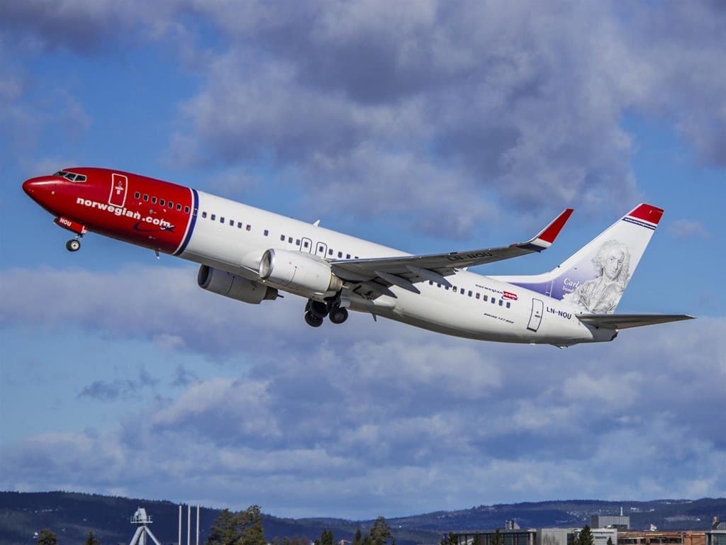 Un passeggero perde conoscenza, paura su un volo diretto alle Canarie