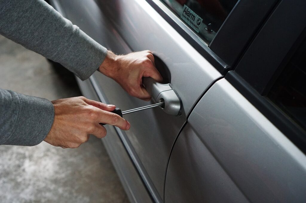 Aumentano i furti d’auto in Italia: modelli più rubati e le regioni più colpite