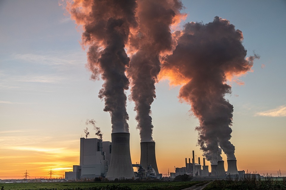 Ridurre del 90% le emissioni di carbonio entro il 2040: è quanto propone la Commissione Europea