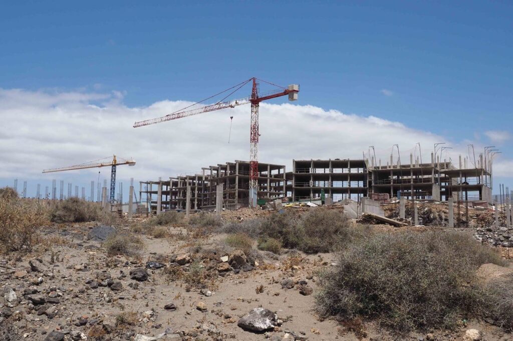 Il Cabildo di Tenerife sosterrà Granadilla se ritira la licenza a La Tejita