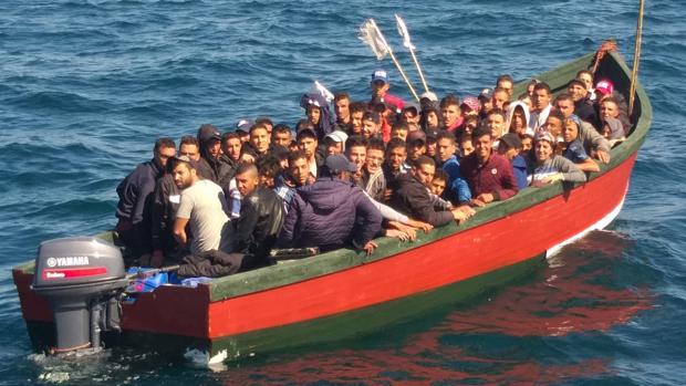 Canarie in “situazione limite”: ancora nessun accordo sui minori migranti