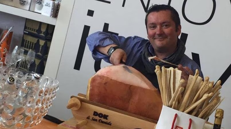 Tragedia a Trieste: lo chef Pavel Marc muore dopo una puntura di vespa