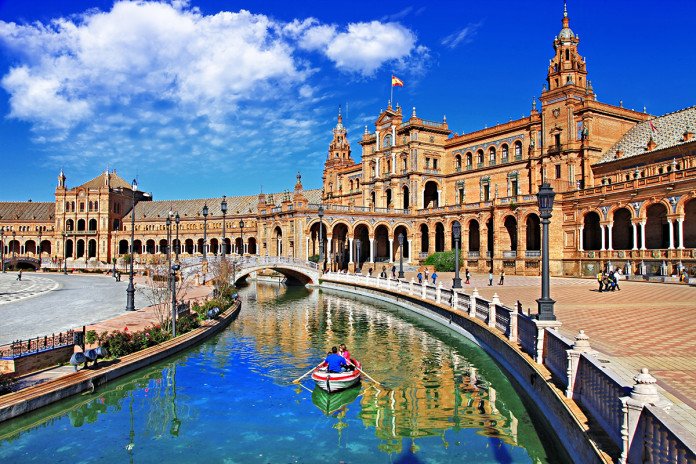 Siviglia: Il comune mira a tagliare l’acqua agli alloggi turistici irregolari