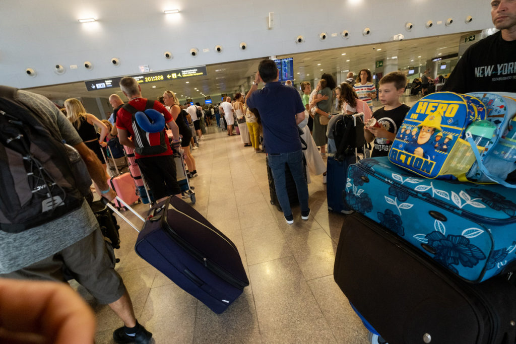 Lo sconto del 75% sui viaggi riservato ai residenti canari potrebbe essere esteso