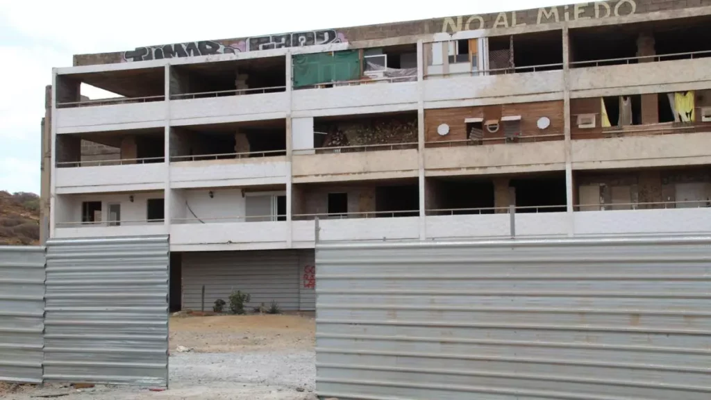 Gli “okupas” rientrano nell’edificio Chasna 8 che era stato sgombrato a Marzo