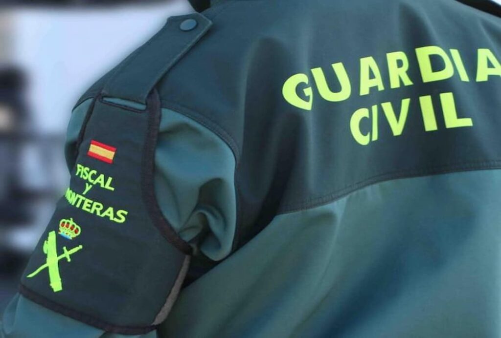 La Guardia Civil indaga su due casi di presunte irregolarità nel Comune di Arona