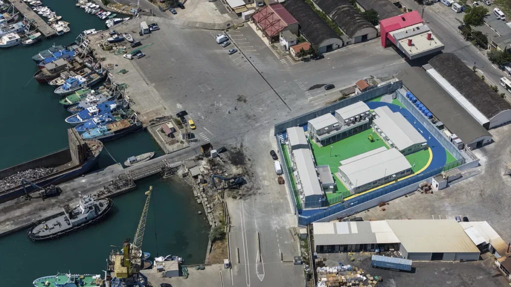 Immigrazione, l’Italia invia i primi richiedenti asilo in Albania