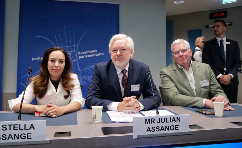 Julian Assange: «gli Stati Uniti hanno criminalizzato il giornalismo»