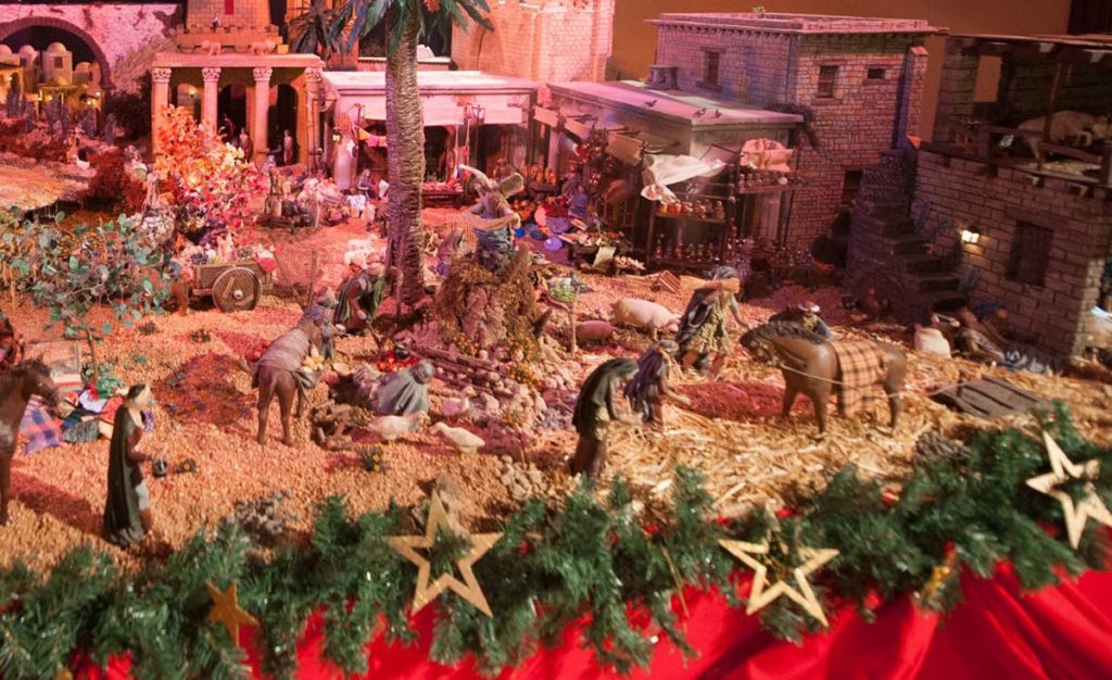 La Guardia Civil avvisa: per un ornamento natalizio del presepe potresti ricevere una multa fino a 9.000 euro