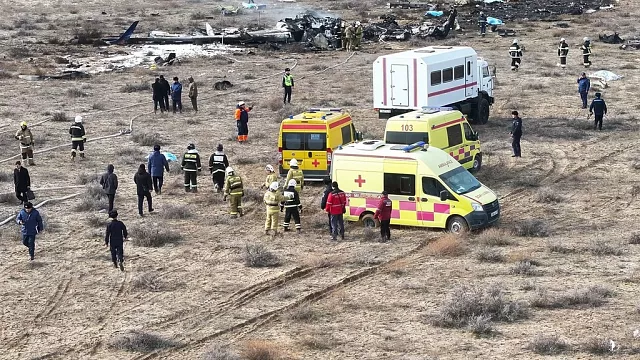 L’impatto accidentale di un missile emerge come possibile causa della tragedia dell’aereo azero