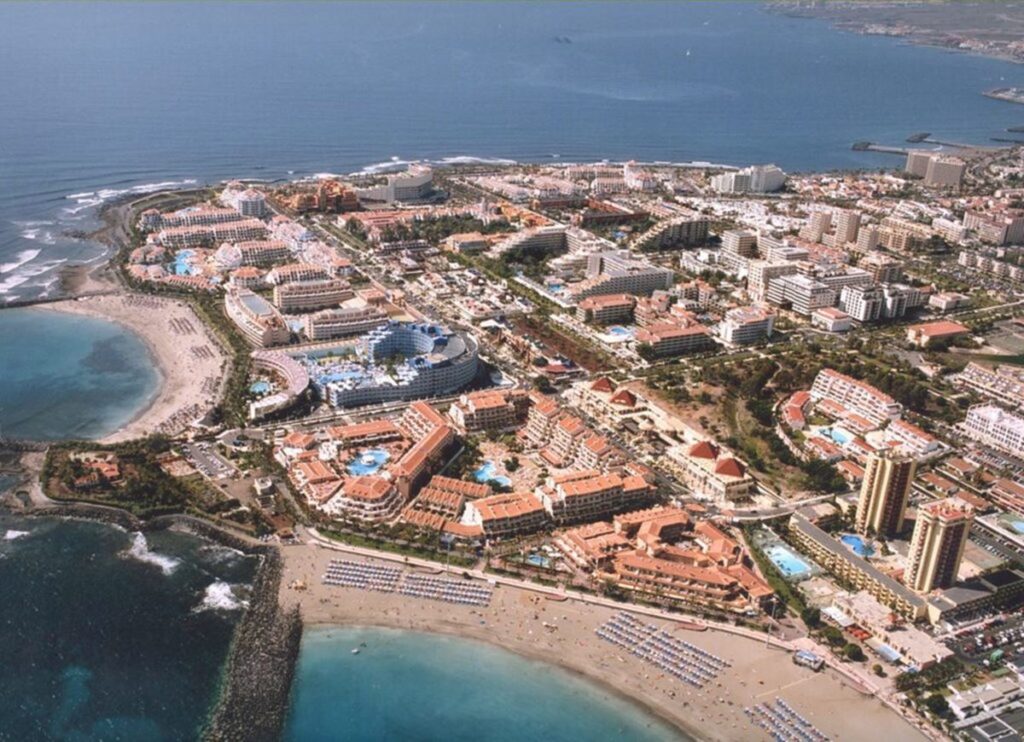 Fuggitiva britannica localizzata a Tenerife: è scappata dal suo paese per ciò che ha fatto a suo figlio