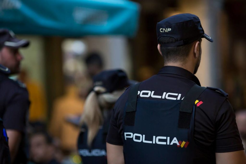 Beccato con 8 grammi di cocaina nella notte dell’Epifania a Tenerife, ma viene assolto