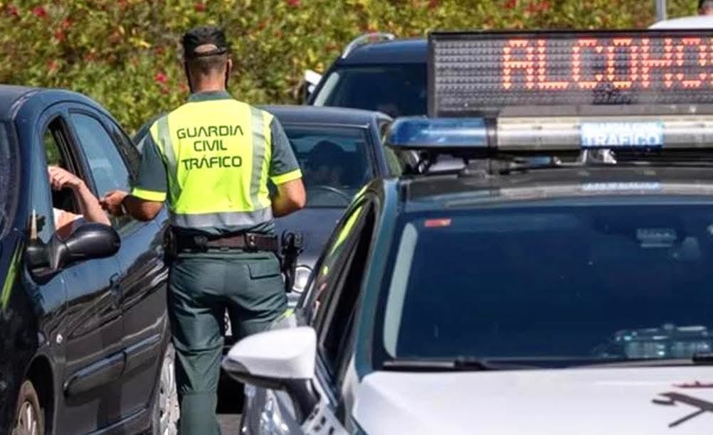 Il governo spagnolo vuole ridurre ancora il limite di alcol consentito alla guida