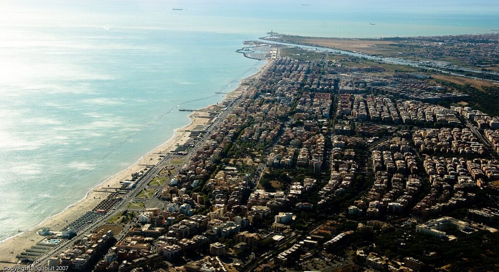 Ostia: a fuoco 7 stabilimenti balneari in 2 giorni, c’è un fermo