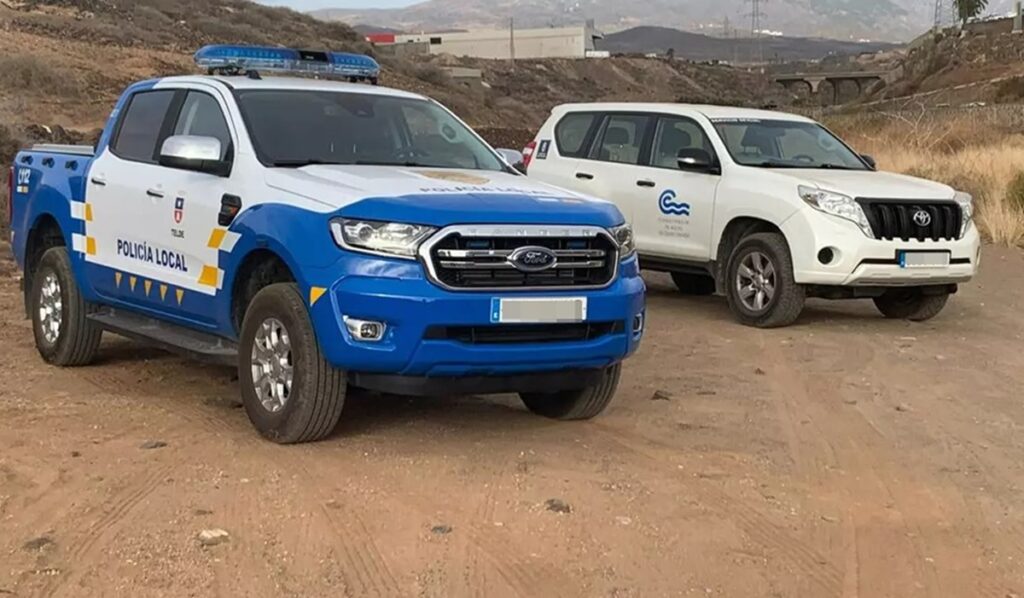 Muratore recidivo scarica i residui di macerie in un barranco: la multa che rischia è da brividi