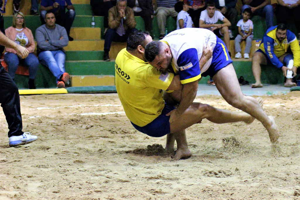 La ‘Lotta Canaria’ sbarca a Madrid per il “Mese delle Canarie”