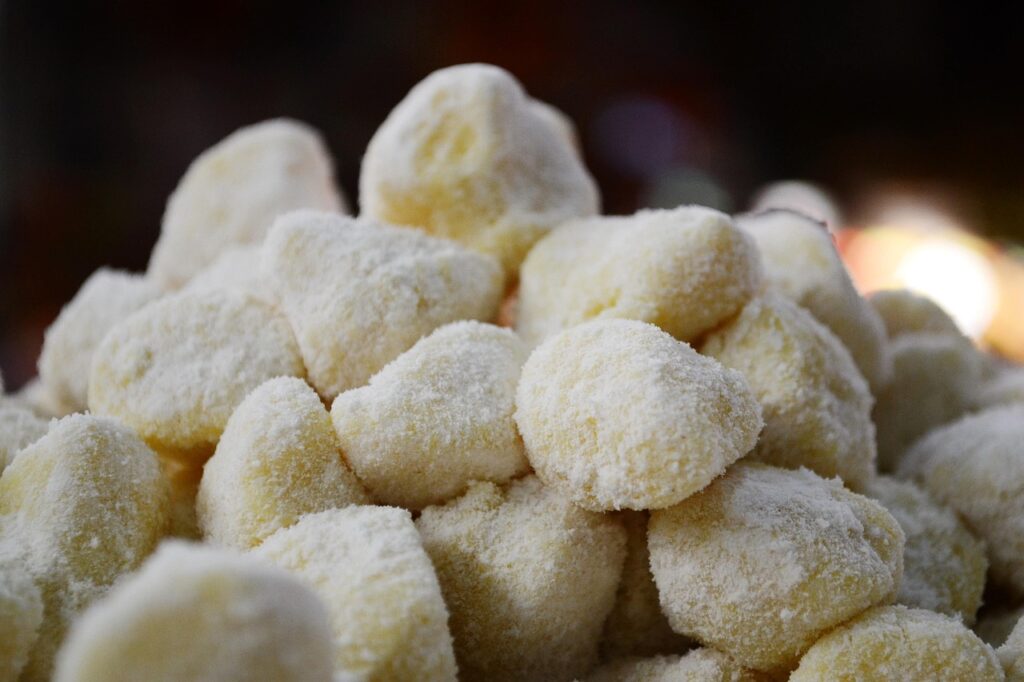 Gnocchi fatti in casa: la ricetta tradizionale e i passaggi per prepararli