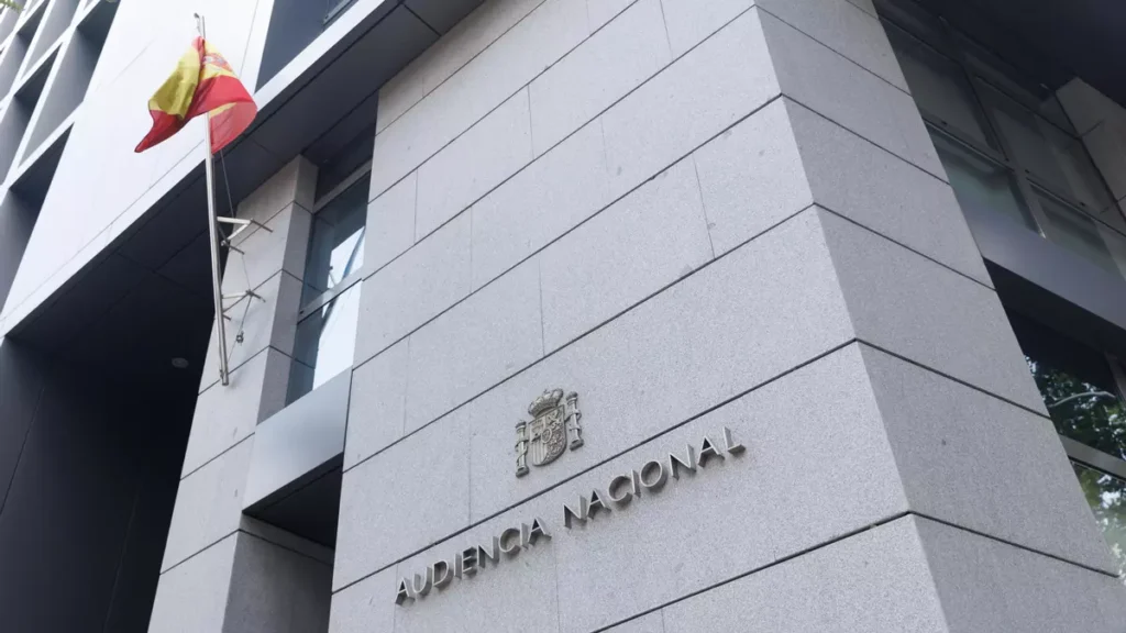 Due anni e mezzo di carcere per autoindottrinamento jihadista: condannato un uomo individuato a Tenerife