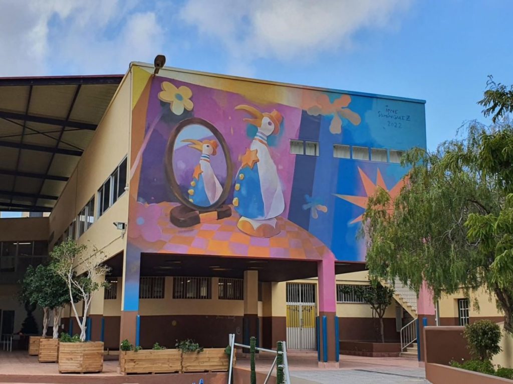 Circa 180 alunni senza mensa in una scuola di Tenerife: le famiglie costrette a improvvisare in poche ore