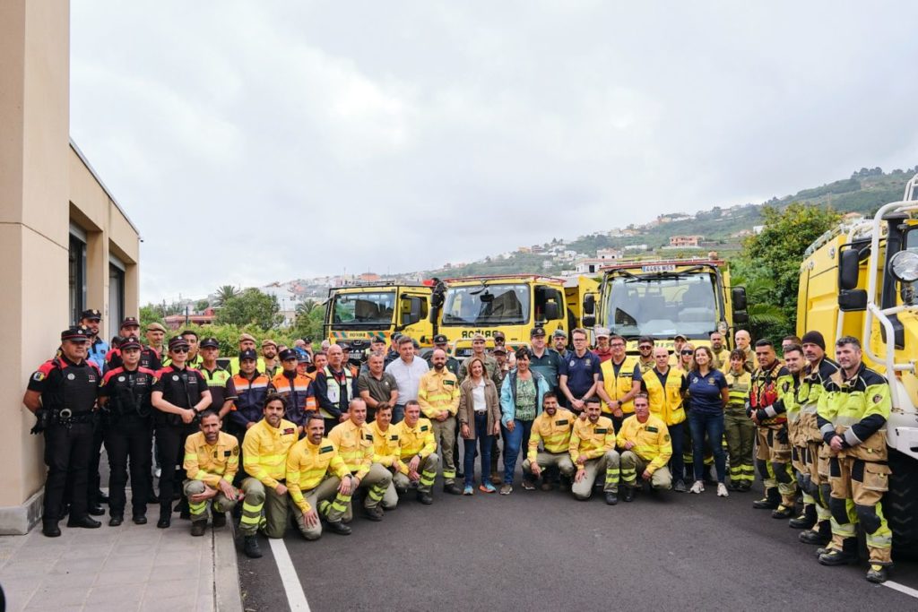 Tenerife mobilita il più grande piano antincendio della sua storia