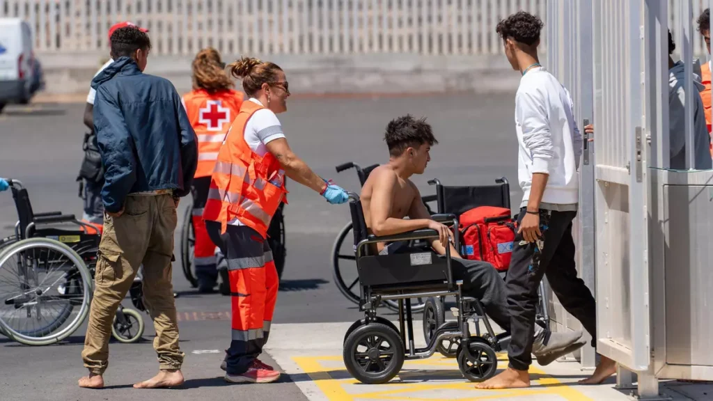 Canarie: rafforzati i controlli nei centri per minori migranti